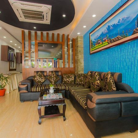 Hotel Lakeside Pvt. Ltd. โพคารา ภายนอก รูปภาพ